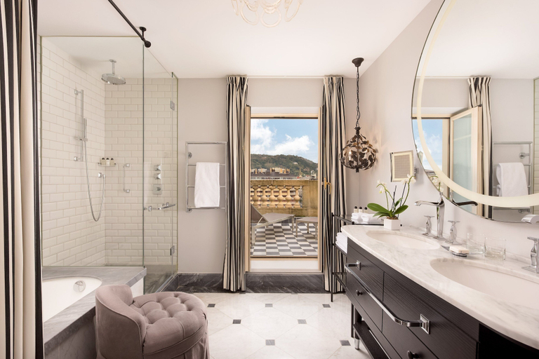 Bathroom 5, Hotel Maria Cristina, a Luxury Collection Hotel, Guipúzcoa