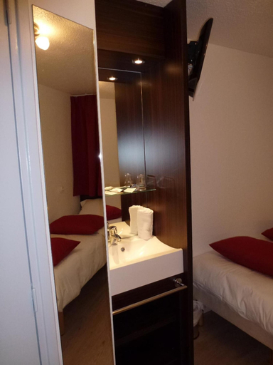 Bedroom 3, Cit'Hotel Primo Colmar Centre, Haut-Rhin