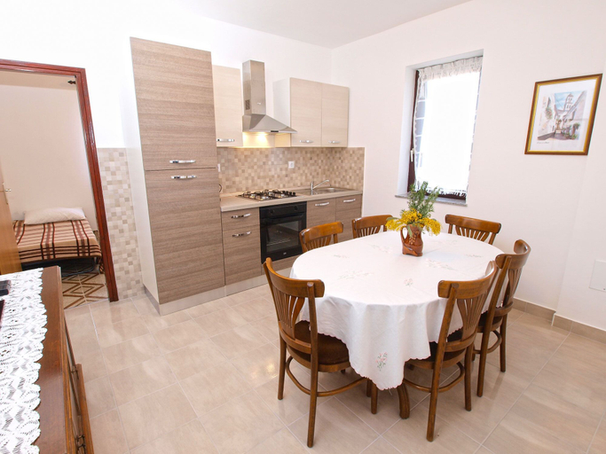 Others 5, Apartment 1031, Fažana