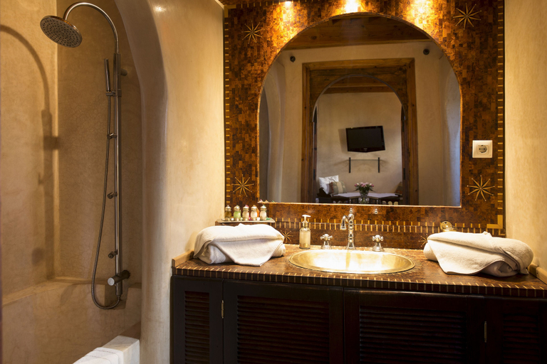 Bathroom 4, Riad Chbanate, Essaouira