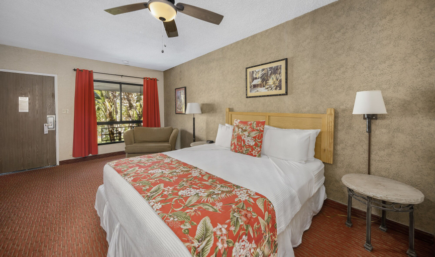 Bedroom 3, Caliente Tropics Hotel, Riverside