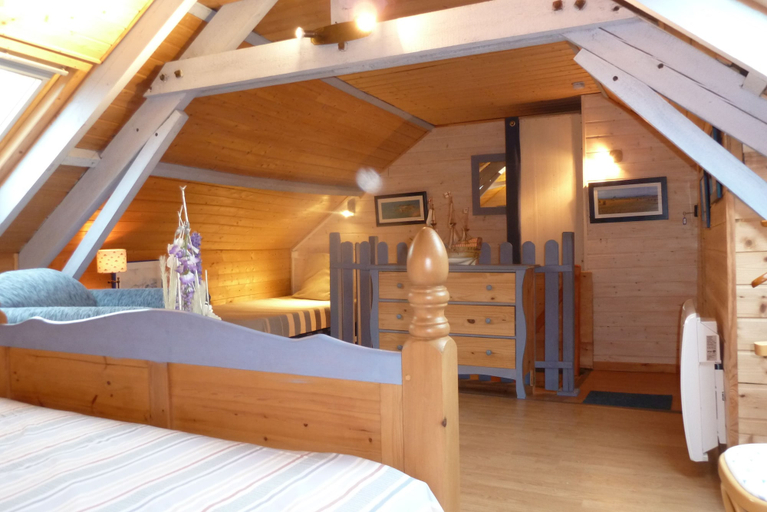 Bedroom 4, Les Bruyères du Mont, Manche
