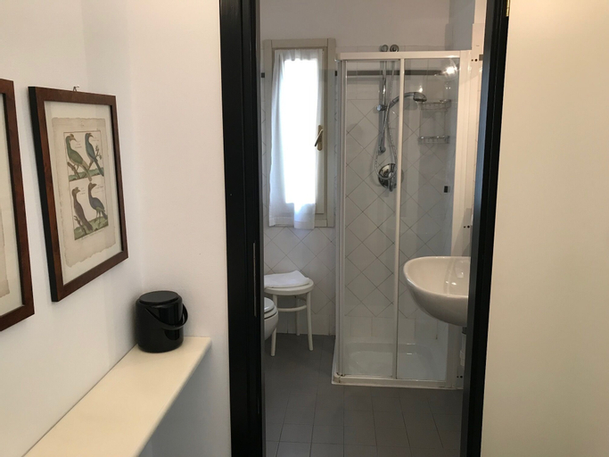Bedroom 4, Hotel Beau Rivage, Savona