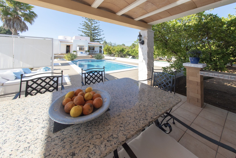 Others 4, Villa Can Americano, Baleares