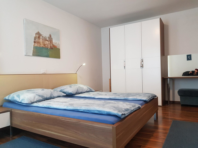Bedroom 2, Vila Ema, Ljubljana