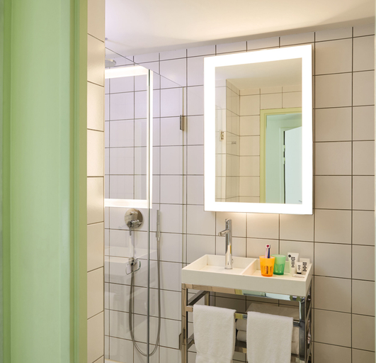 Bathroom 4, Mama Shelter Lyon, Rhône