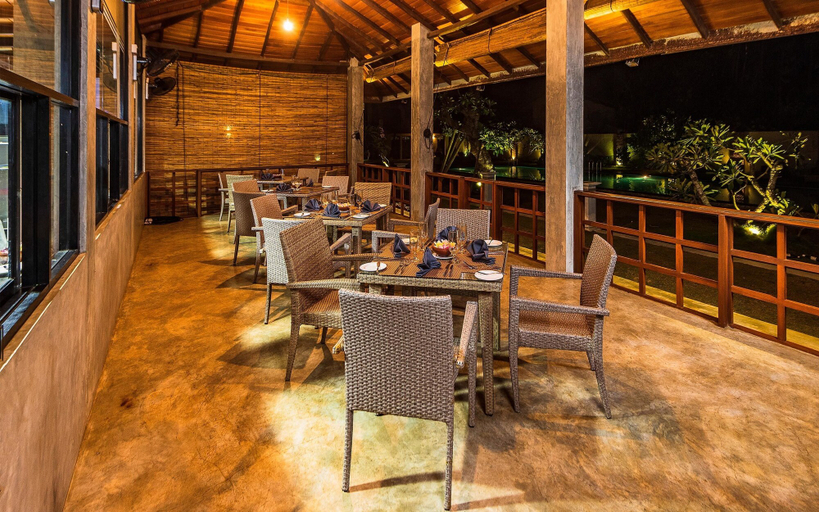 Food & Drinks 5, Clive Garden, Panadura