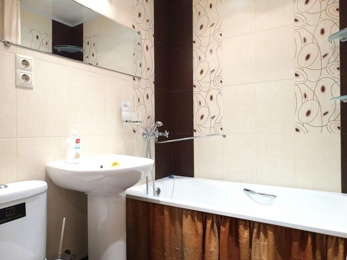 Bathroom, Inndays on Bazhenova, Tula