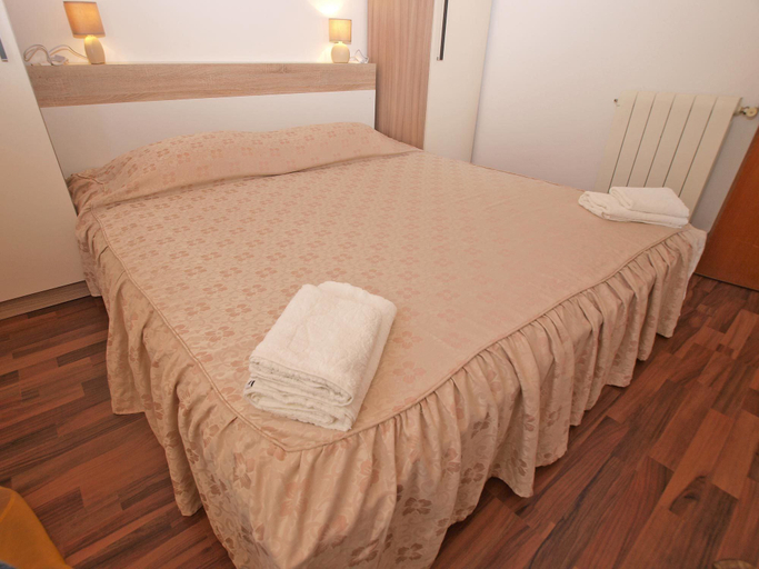 Bedroom 2, Apartment 1103, Poreč