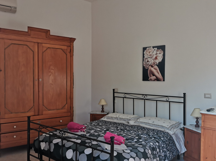 Bedroom 2, Bed and Breakfast L'Abete, Medio Campidano