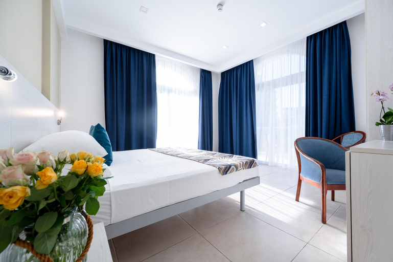 Bedroom 3, Gillieru Harbour Hotel, Saint Paul's Bay