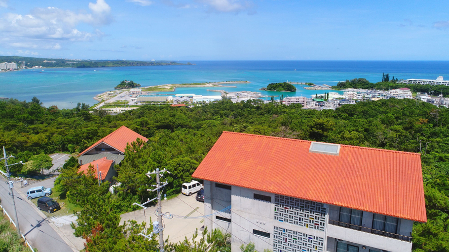 Others 3, Hotel Condominium Doka Doka, Onna
