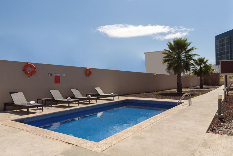 Sport & Beauty 2, Extended Suites Tijuana Macroplaza, Tijuana