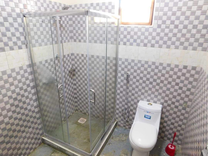 Bathroom, Range Lands Hotel, Dodoth