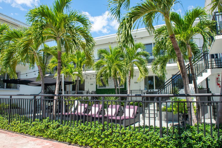 Exterior & Views 2, Beachside All Suites Hotel, Miami-Dade