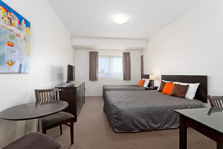 Bedroom 2, Redcliffe Motor Inn, Redcliffe-Scarborough