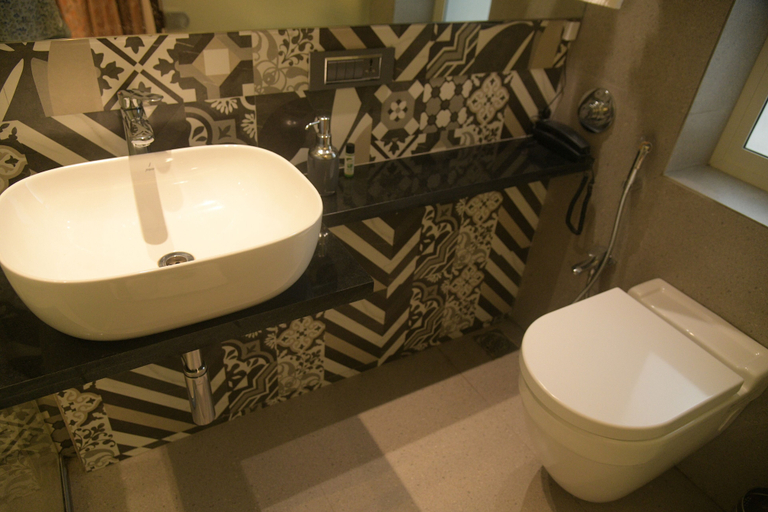 Bathroom 2, Hotel Bindra Supremacy, Mumbai Suburban