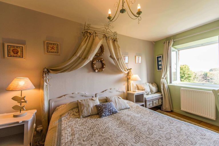 Bedroom 3, Chambres D'hotes La Barbinais Bed&breakfast St Malo, Ille-et-Vilaine