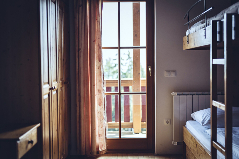 Bedroom 2, Pohorje Village Wellbeing Resort – Forest Apartments Videc, Hoce-Slivnica