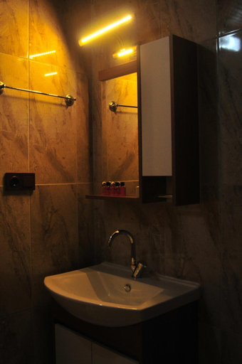 Bathroom 5, Dilek Suit & Cafe, Çaykara