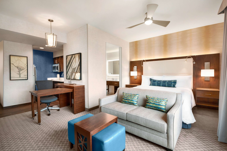 Bedroom 3, Homewood Suites by Hilton Arlington Rosslyn Key Bridge, Arlington