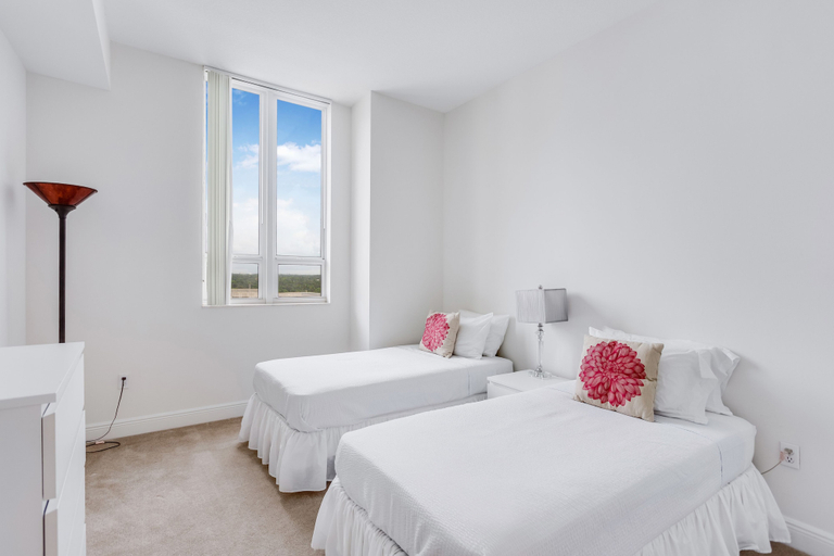 Bedroom 2, Towers of Dadeland by Miami Vacations, Miami-Dade