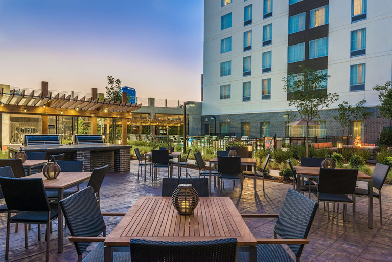 Food & Drinks 5, Homewood Suites by Hilton Little Rock Downtown, Pulaski