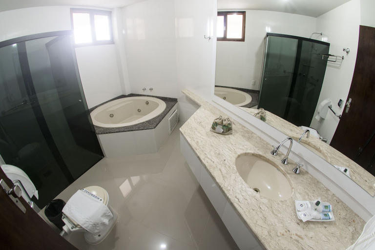 Bathroom 3, Olinda Hotel e Eventos, Toledo