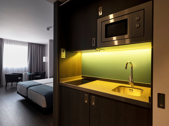 Bedroom 2, HG City Suites Barcelona, Barcelona