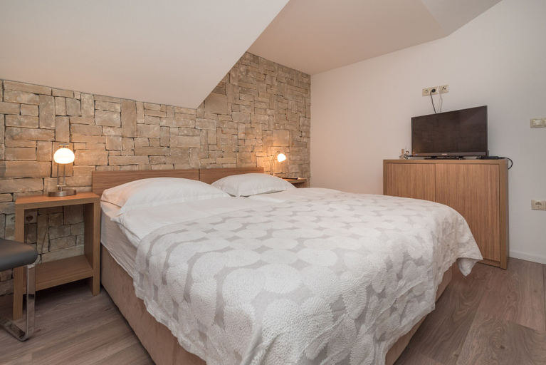 Bedroom 2, Villa Lucica Trogir, Trogir