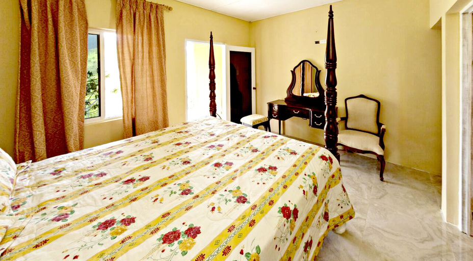 Bedroom 3, Starlight Chalet