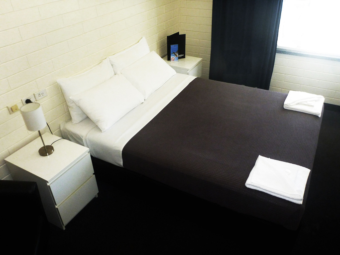 Bedroom 4, Lockleys Hotel, Adelaide