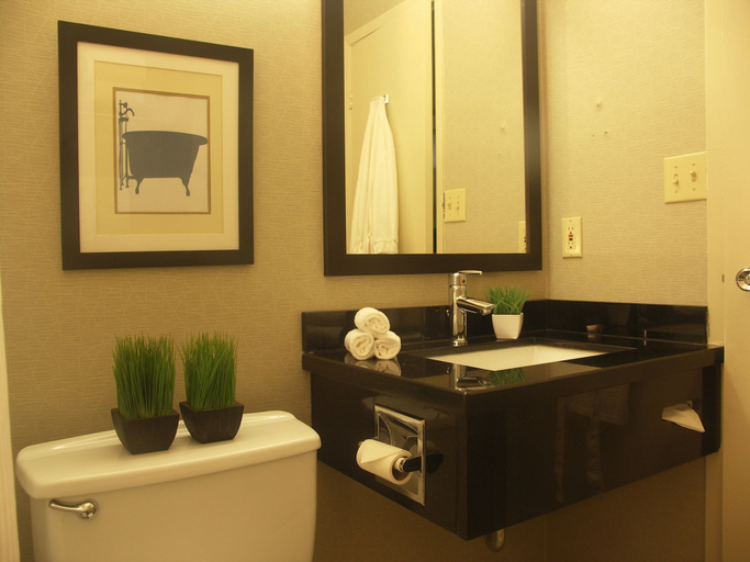 Bathroom 4, Quality Inn Peterborough, Peterborough