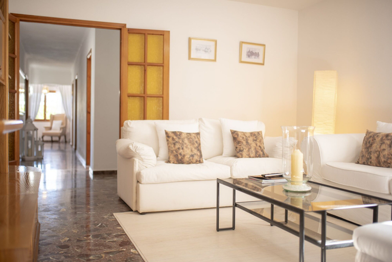 Others 5, Villa Can Americano, Baleares