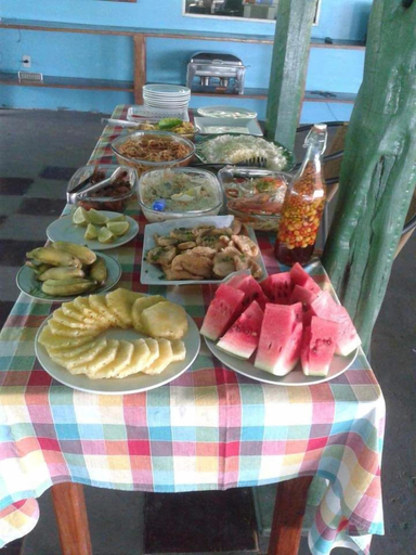 Food & Drinks 5, Amazon resort island, Careiro
