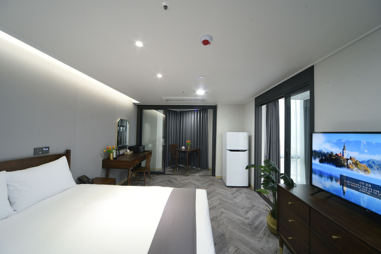Bedroom 2, Haeundae Central Hotel, Haeundae