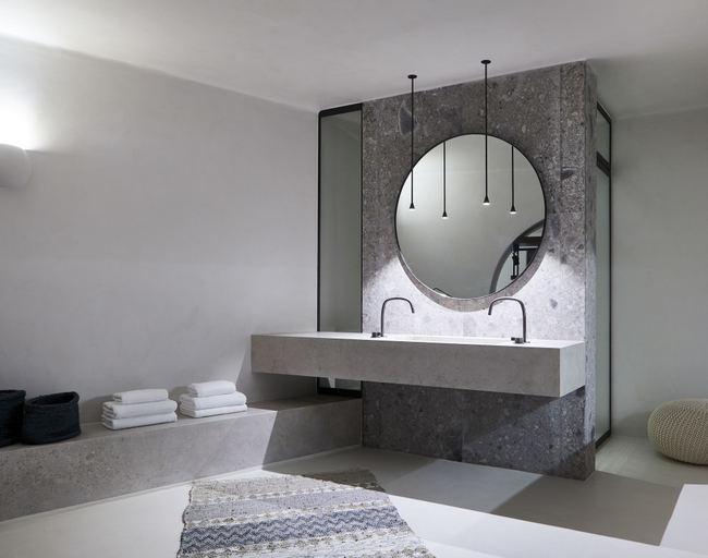 Bathroom 5, Vora, South Aegean