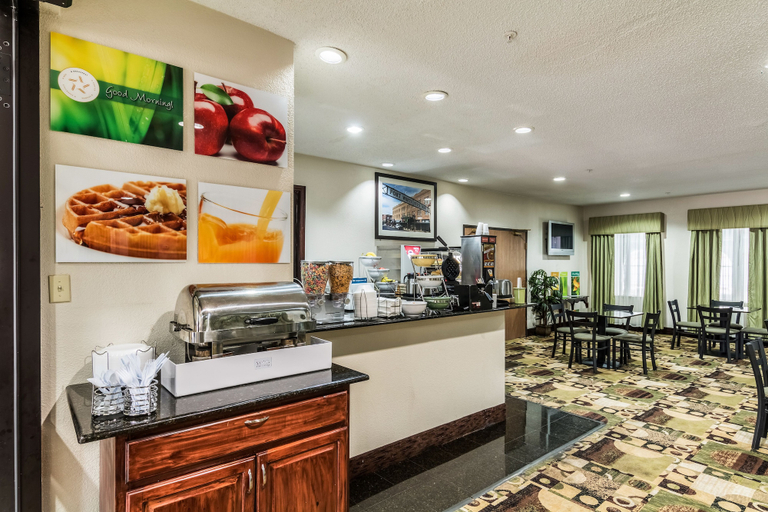 Food & Drinks 5, Quality Suites Burleson - Ft. Worth, Johnson