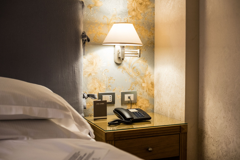 Bedroom 3, Hotel Touring, Modena