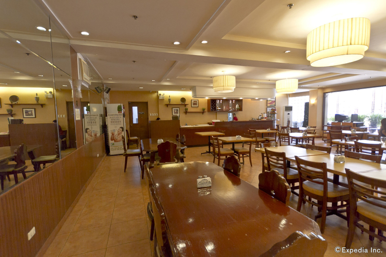 Food & Drinks 5, W Express Hotel, Cebu City