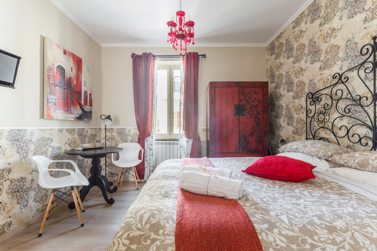 Bedroom 2, Abbraccia Morfeo, Rome