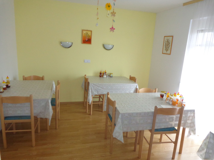 Food & Drinks, Tourist farm and beekeeping Salamun, Veržej