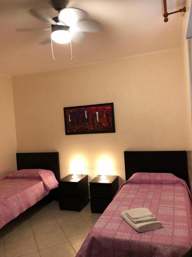 Bedroom 4, B&B Piazza Kolbe, Bari
