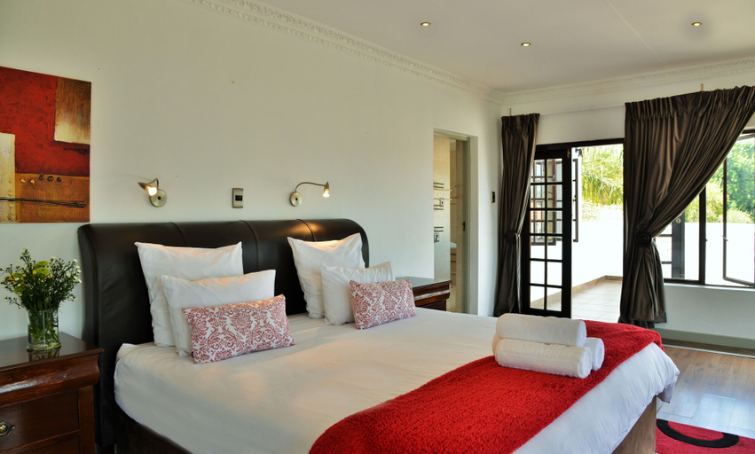 Bedroom 4, Indlovukazi Guesthouse, Bojanala