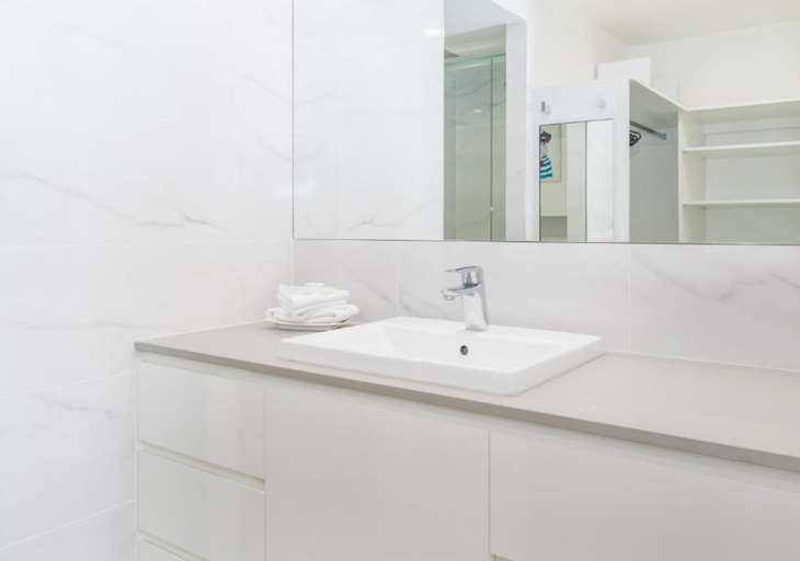 Bathroom 5, Noosa Hill Resort, Noosa - Noosa-Noosaville