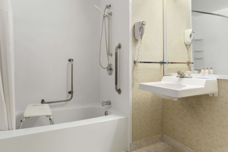 Bathroom 4, Travelodge by Wyndham Winnipeg East, Division No. 11