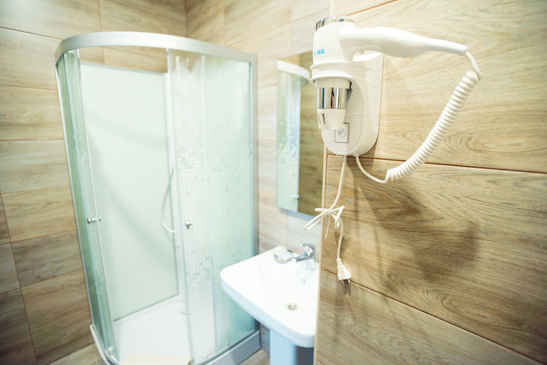 Bathroom 3, Hotel City2, Shchelkovskiy rayon