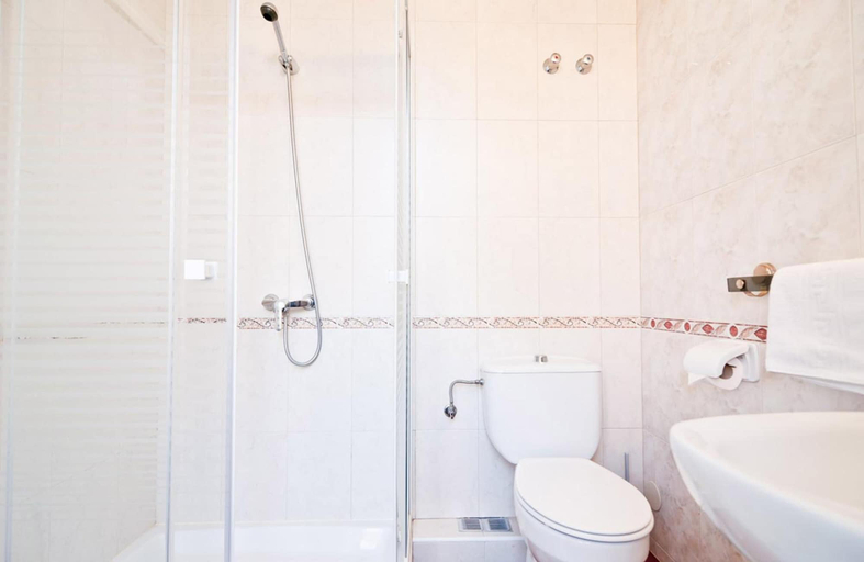 Bathroom 3, Hostal Asuncion, Madrid