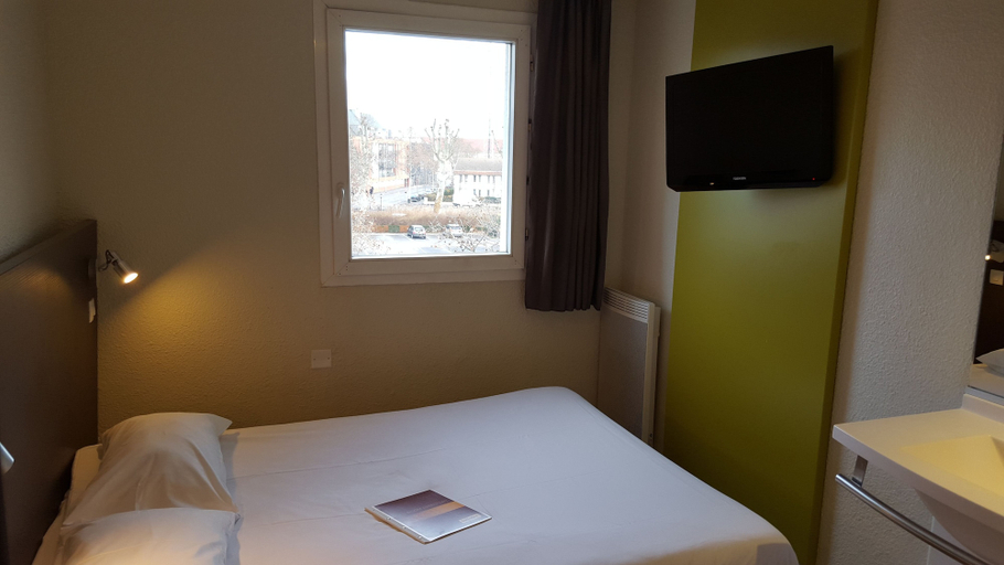 Bedroom 2, Cit'Hotel Primo Colmar Centre, Haut-Rhin