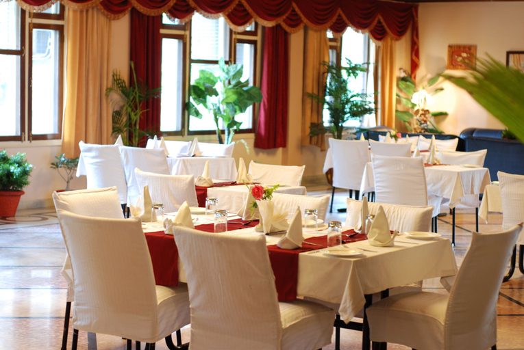Food & Drinks 5, Hotel Corbett Kingdom, Nainital